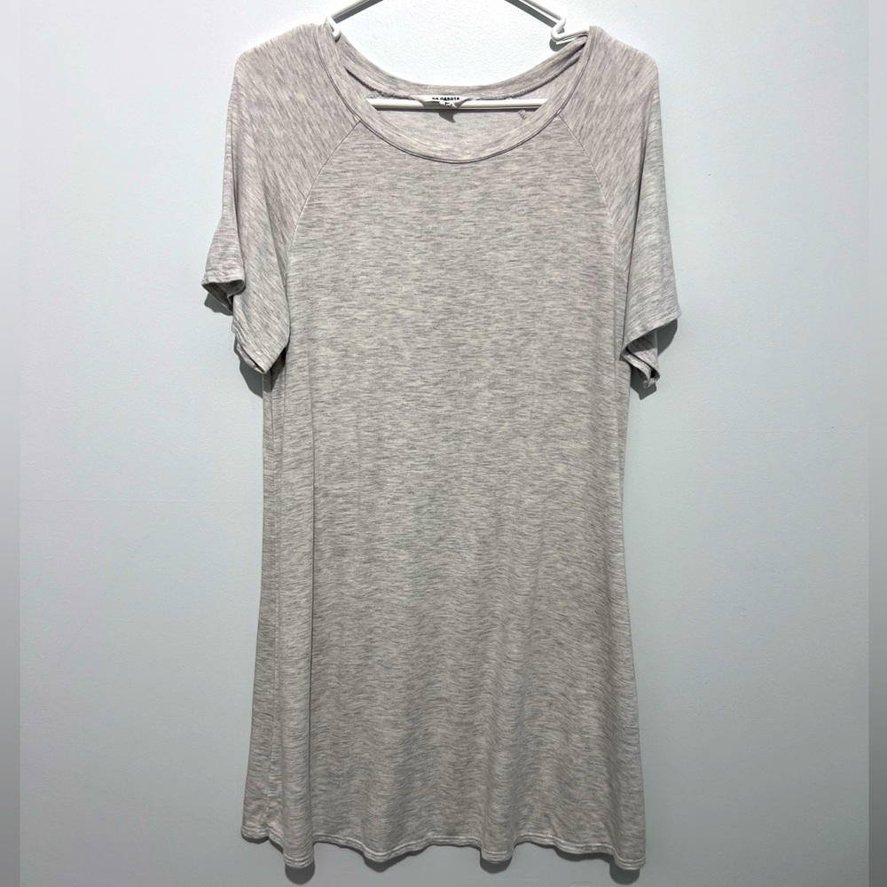 BB Dakota Light Gray Short Sleeve T Shirt Dress